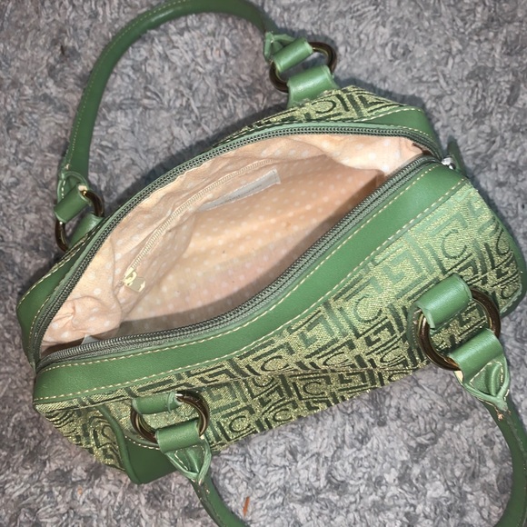 Green Sparkly purse - Picture 2 of 4